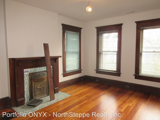 Building Photo - 4 br, 2 bath Apartment - 33 W Patterson