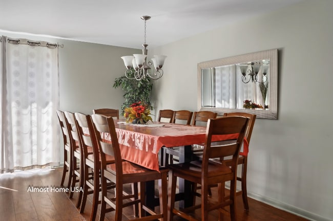 Photo - 1250 E 3545 S House