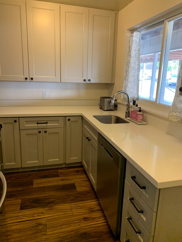 Foto principal - 2116 Georgetown Square
