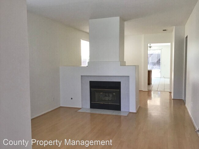 Building Photo - 3 br, 2 bath House - 4547 Paseo Girasol