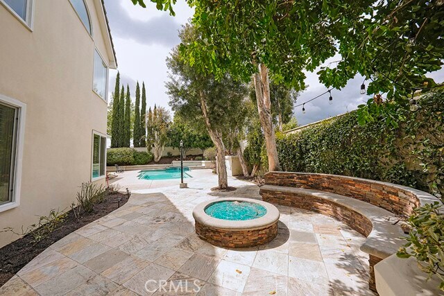 Building Photo - 779 Coral Tree Way