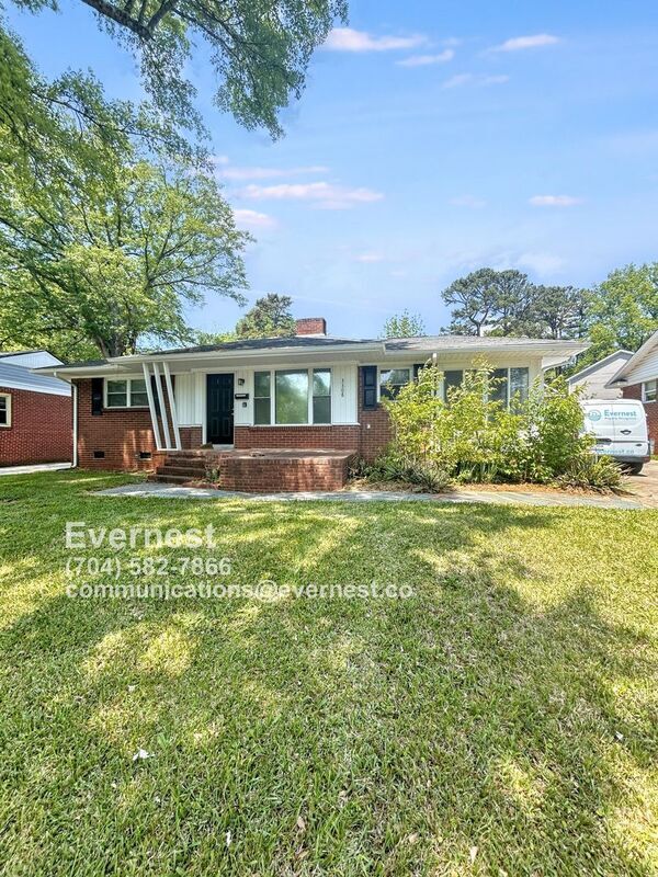 Primary Photo - 3308 Credenza Rd