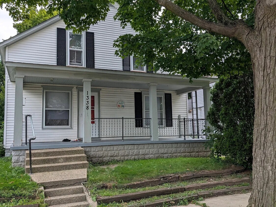 Foto principal - 1338 Buffalo Ave NE