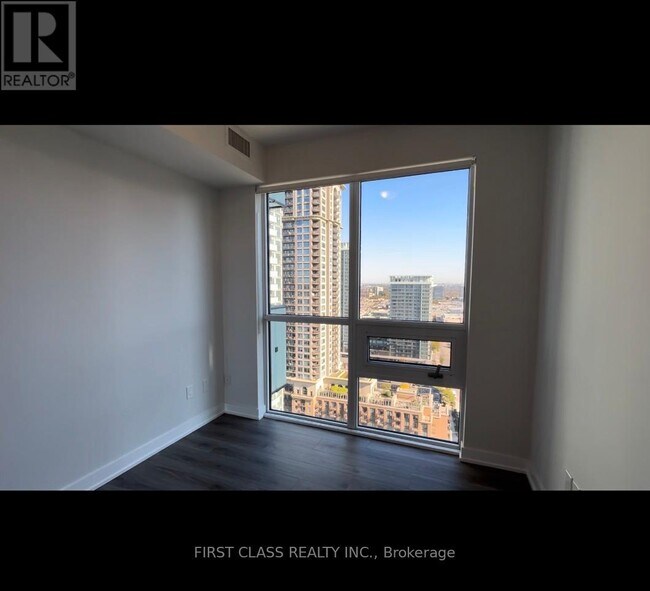 Building Photo - 4130-4130 Parkside Village Dr