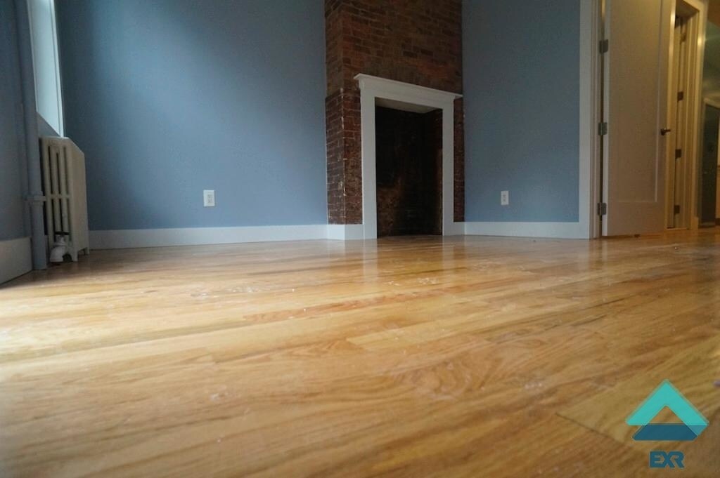 Foto del edificio - 114 N 8th St