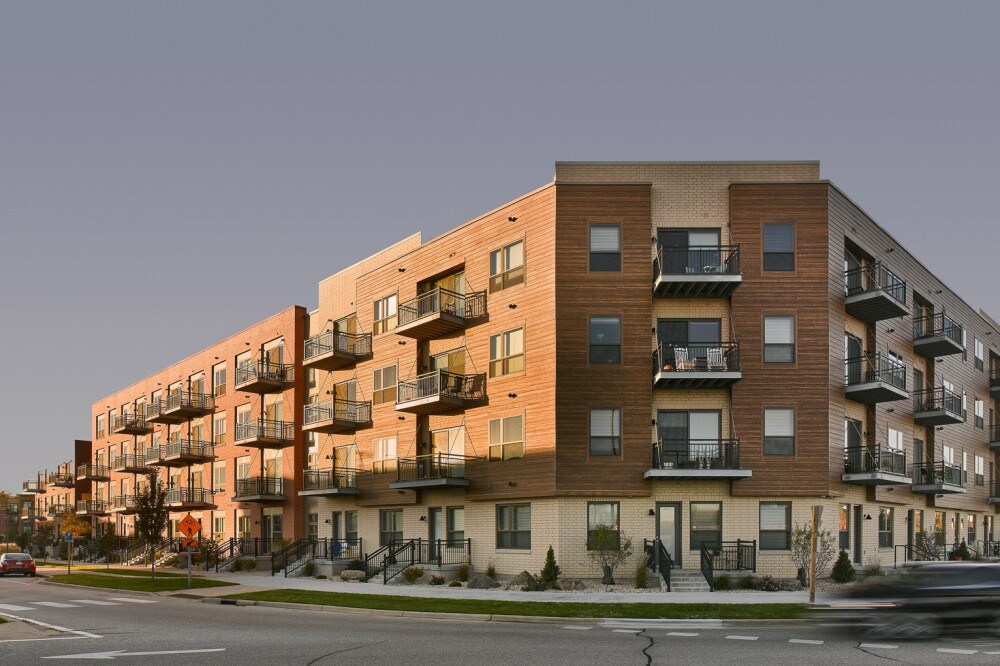 Foto principal - 5120 E Cheryl Pkwy