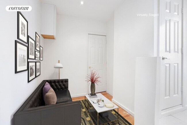 Foto del edificio - 242 E 10th St