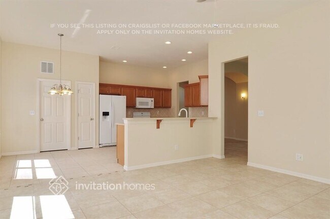 Building Photo - 6034 39th Ct E