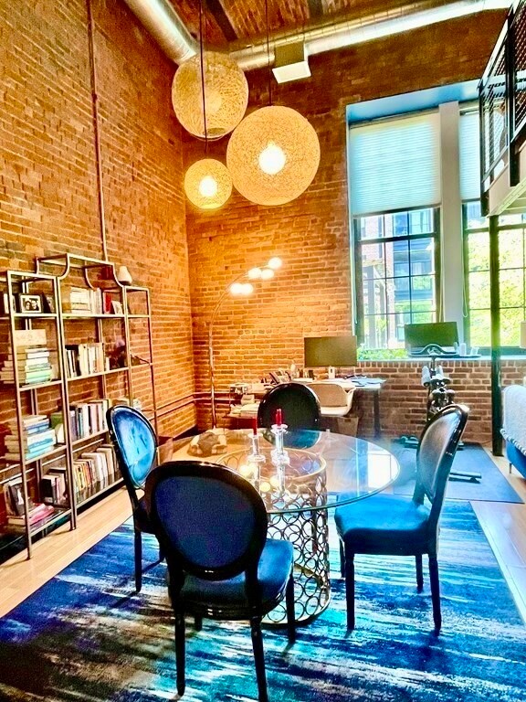 Foto principal - 251 Heath St