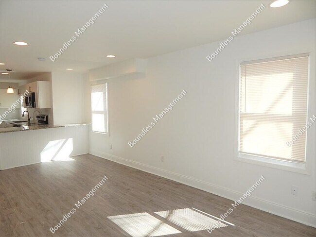Building Photo - 395 Westchester Blvd NW