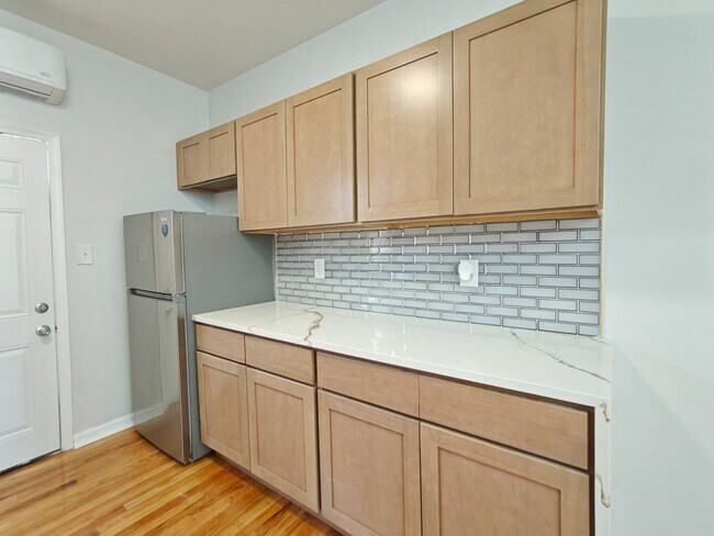 Foto del edificio - 344 N Redfield St