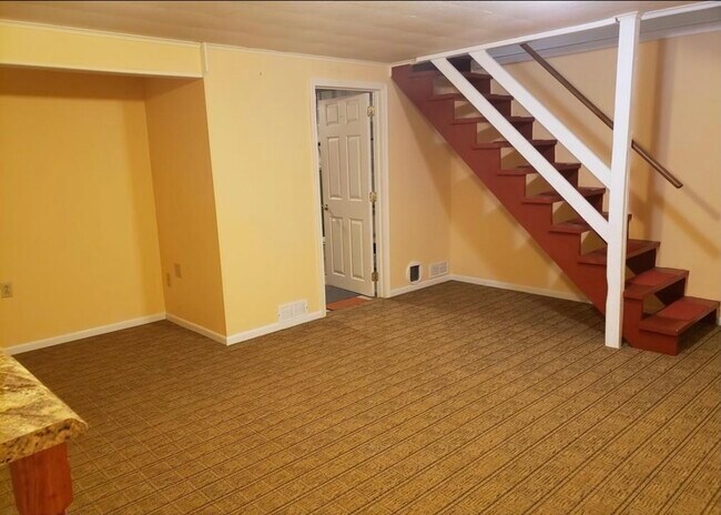 Building Photo - 1276 McCarty Ln