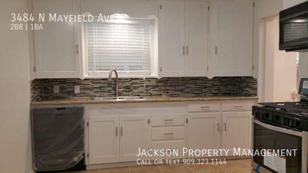 Foto del edificio - 2 bedrooms, 1 bedroom