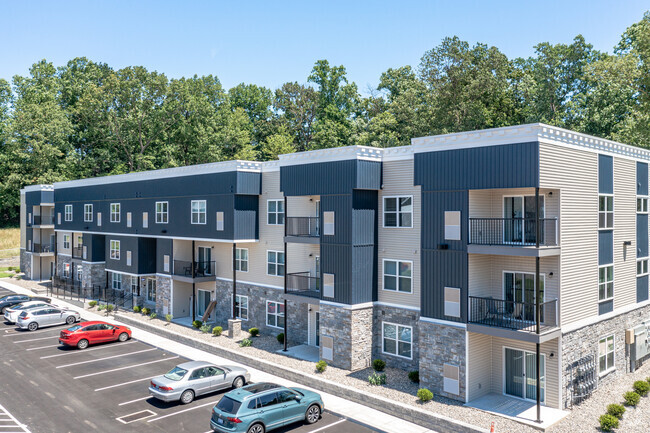 Building Photo - The View at High Pointe