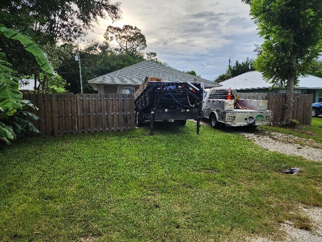 Foto del edificio - 2225 86th Ct