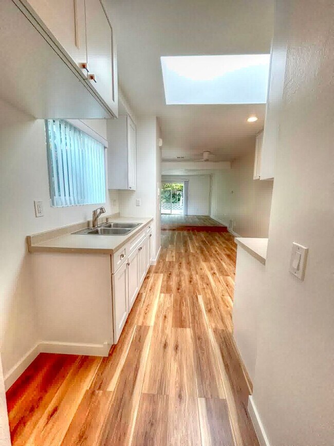 Foto del edificio - 33936 Alcazar Dr