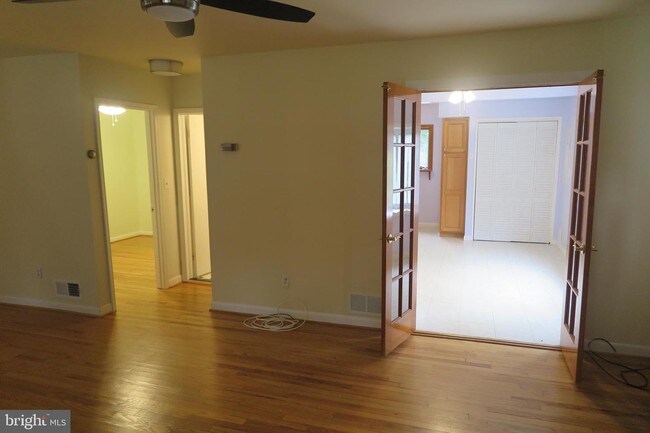 Foto del edificio - 630 California Terrace