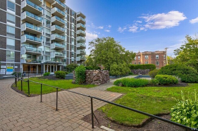 Foto del edificio - 60 Babcock St