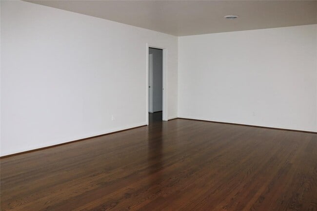 Building Photo - 4047 Merrick St