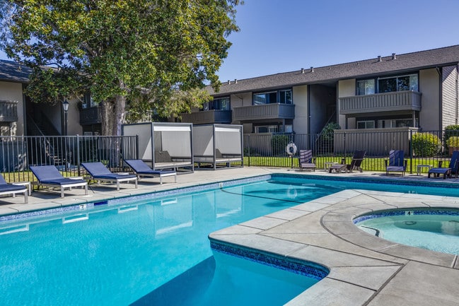 Birch Creek - Apartments in Mountain View, CA | Apartments.com