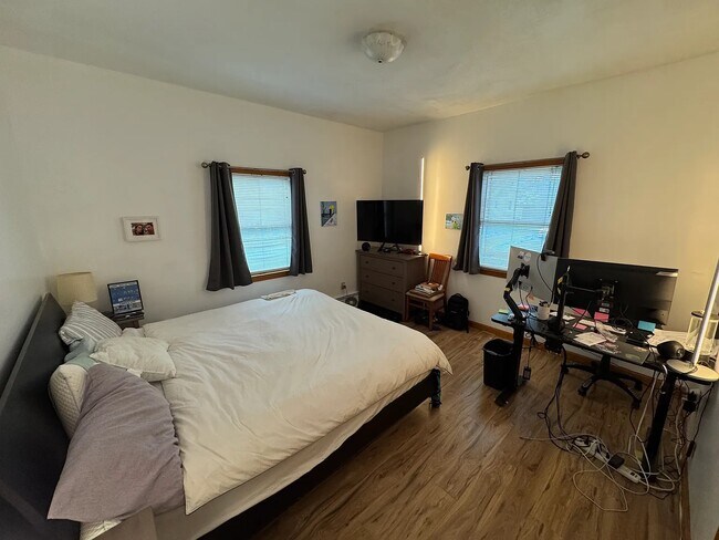 Unidad del primer piso - dormitorio 1 - 229 Chapel St