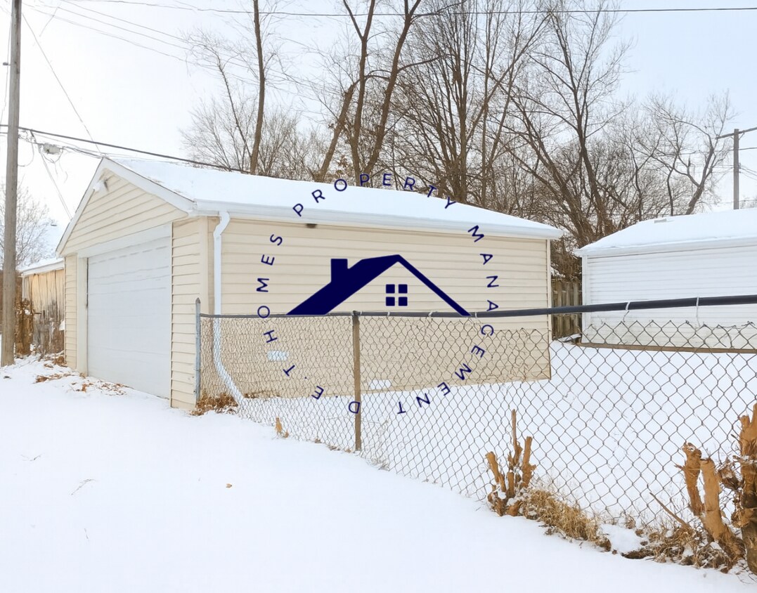 Foto principal - 15510 Spring Garden St