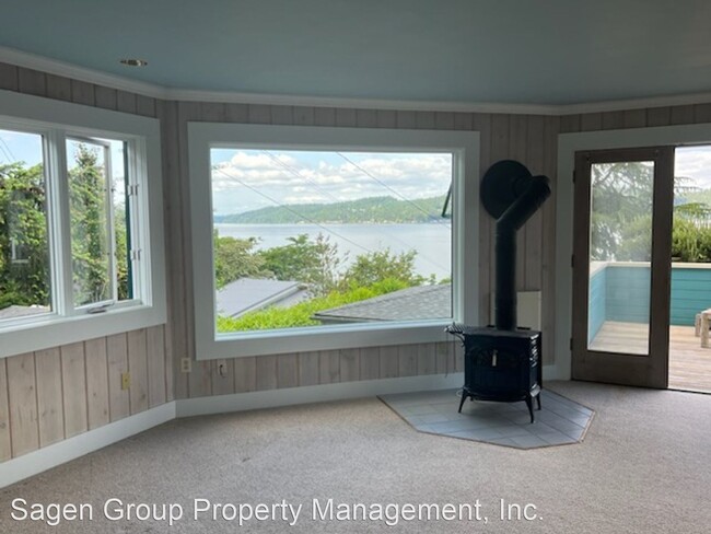 Foto del edificio - 3 br, 2 bath House - 8754 Sandpoint Way NE