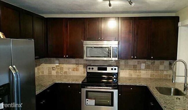 Foto del edificio - 3 br, 2.5 bath House - 7908 Ramona Street