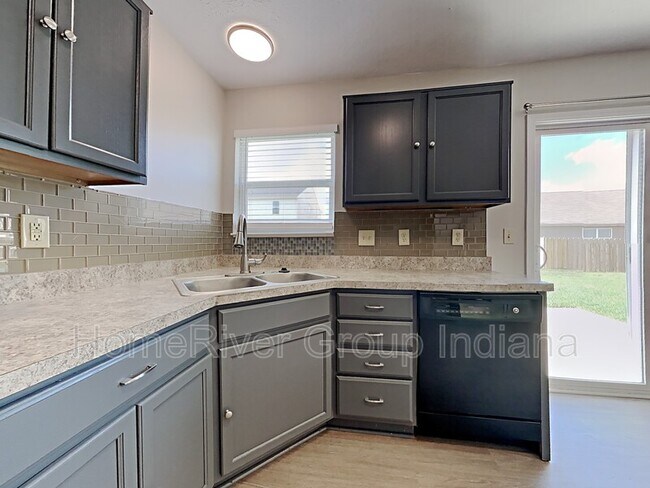 Foto del edificio - 7460 Pipestone Dr