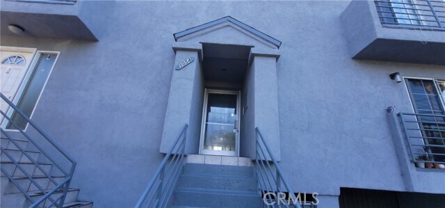 Foto del edificio - 1054 Harrison Ave