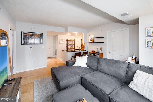Foto del edificio - 1225 13th St NW