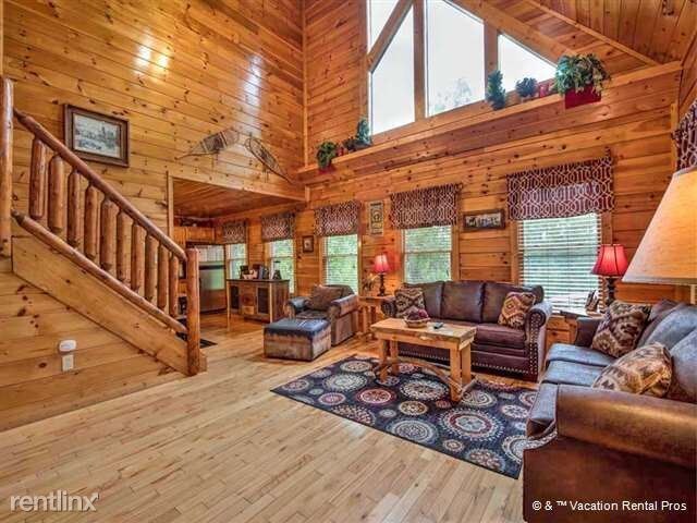 Foto del edificio - 2234 Breezy Rd