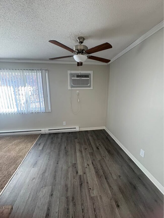 Área de comedor - Huntington Hills Apartments & Townhomes