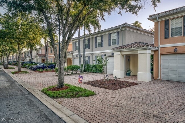 Building Photo - 5633 Cove Cir
