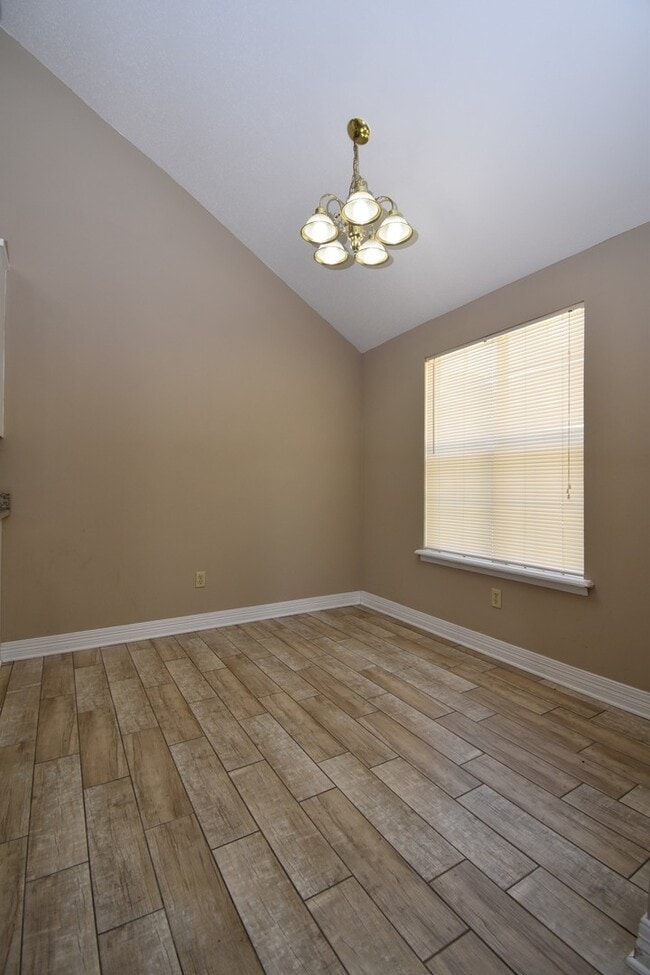 Building Photo - Lots of Updates with Granite Countertops