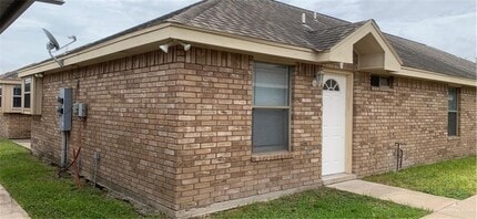 Building Photo - 9 Moonlight Ln