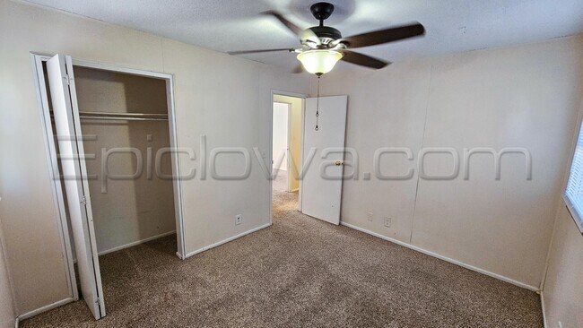 Foto del edificio - 3122 33rd Ave SW