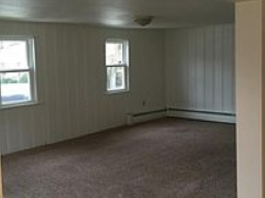 Large Livingroom - 416 S 6th St