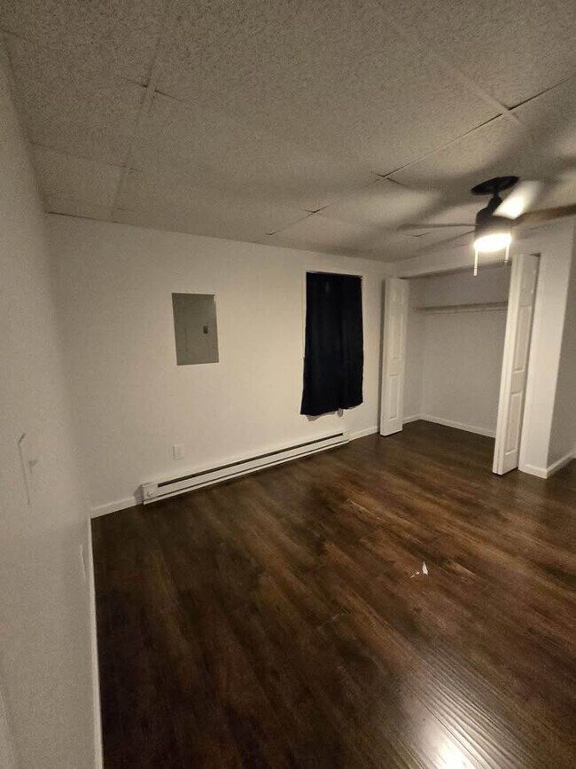 Foto del edificio - 235-237-237 Main St