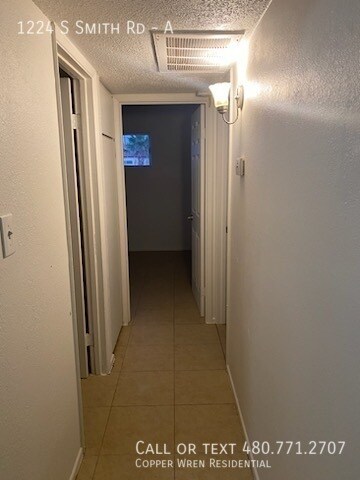 Foto del edificio - 1224 S Smith Rd