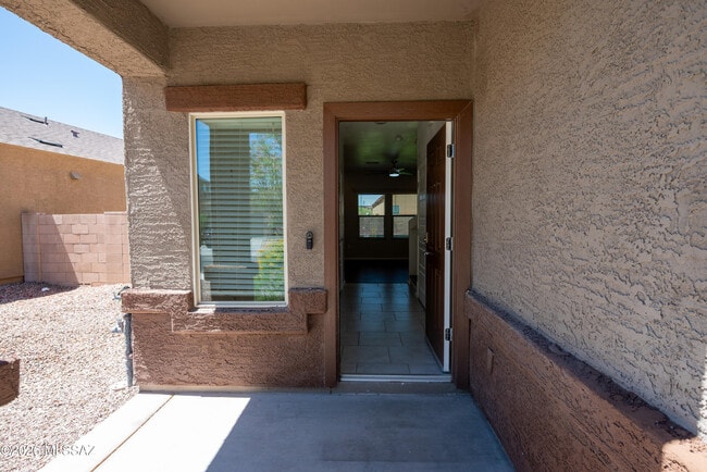 Foto del edificio - 2580 Calle Palta