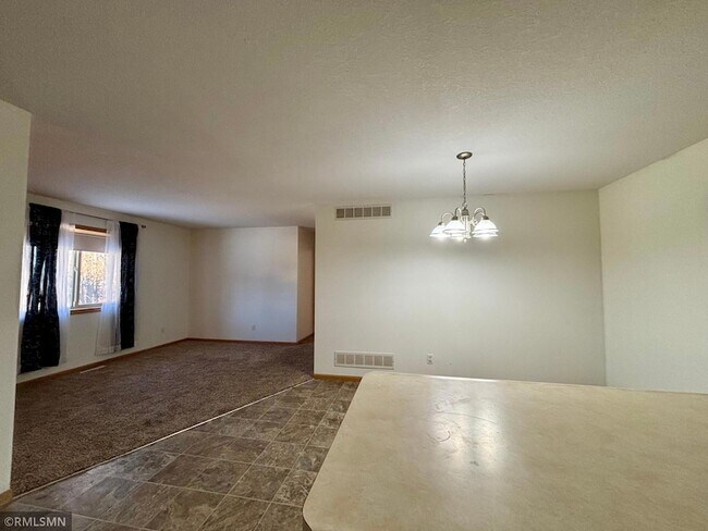 Foto del edificio - 6040 S 1st St