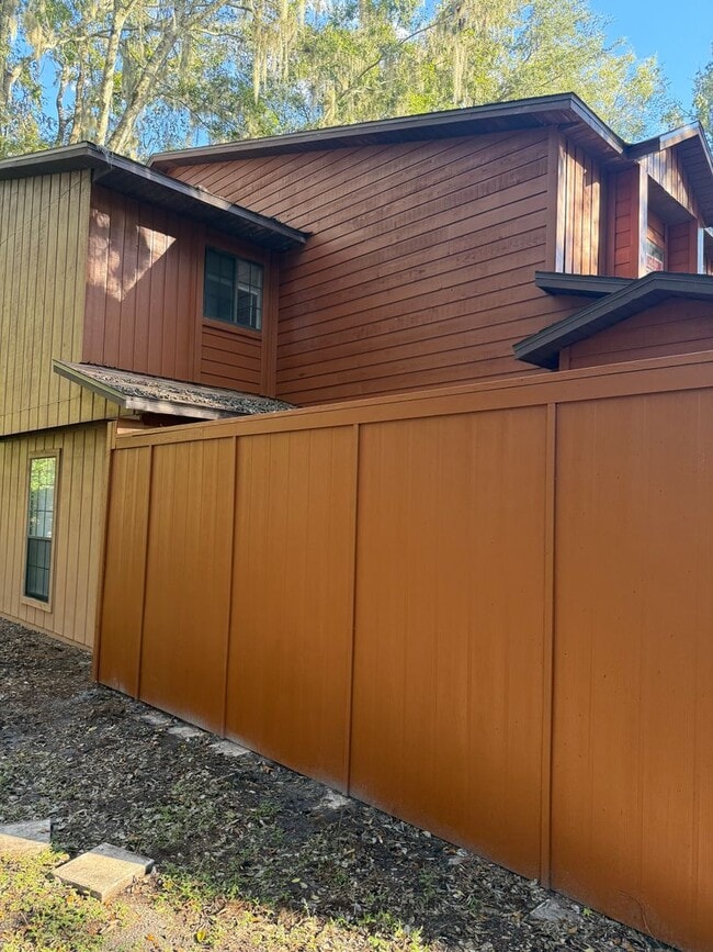 Building Photo - 911 SW 57 Terrace