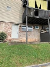 Building Photo - 210 Hendricks Blvd