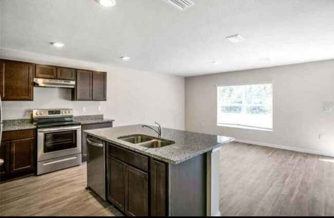 Foto del edificio - 6 Union Ct