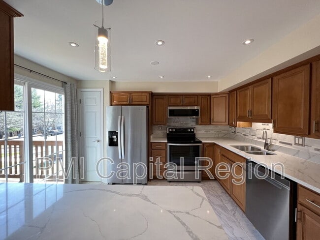 Building Photo - 10201 Millstream Dr