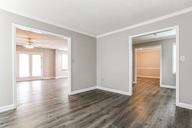 Foto del edificio - 9313 Fairmead Dr