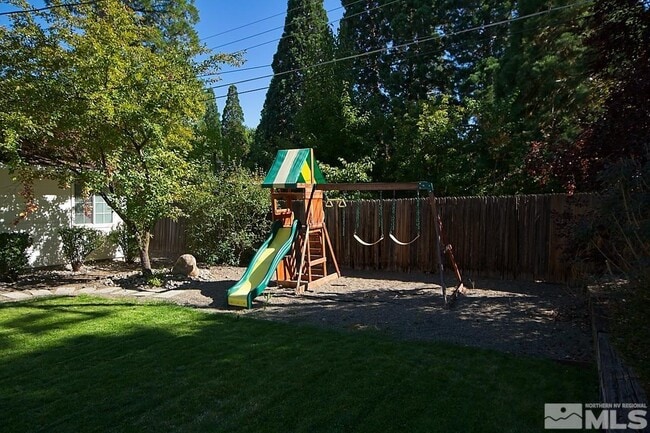 Building Photo - 2080 Marsh Ave