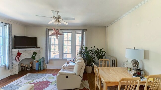 2-Bed Split with Heat and Hot Water Includ... - 2-Bed Split with Heat and Hot Water Includ... Apartment