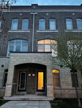 Building Photo - 322 John Davis Gate